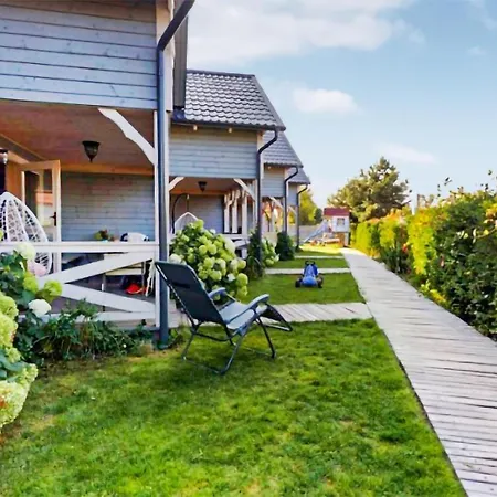 Stunning In With Heated Swimming Pool * Karwia